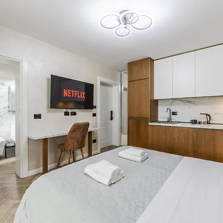 Rama Apartamento Tirana